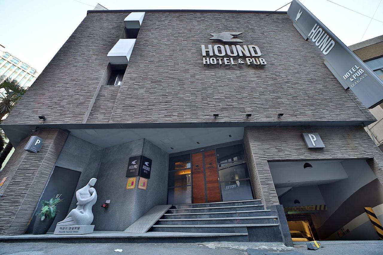 Seomyeon Hound Hotel 1St Street Busan Bagian luar foto